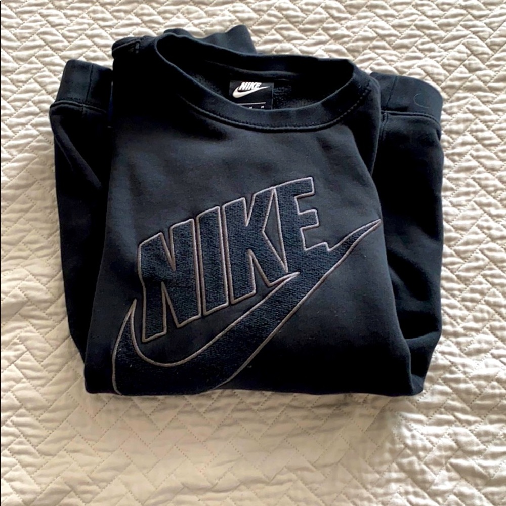 Black Nike crew neck